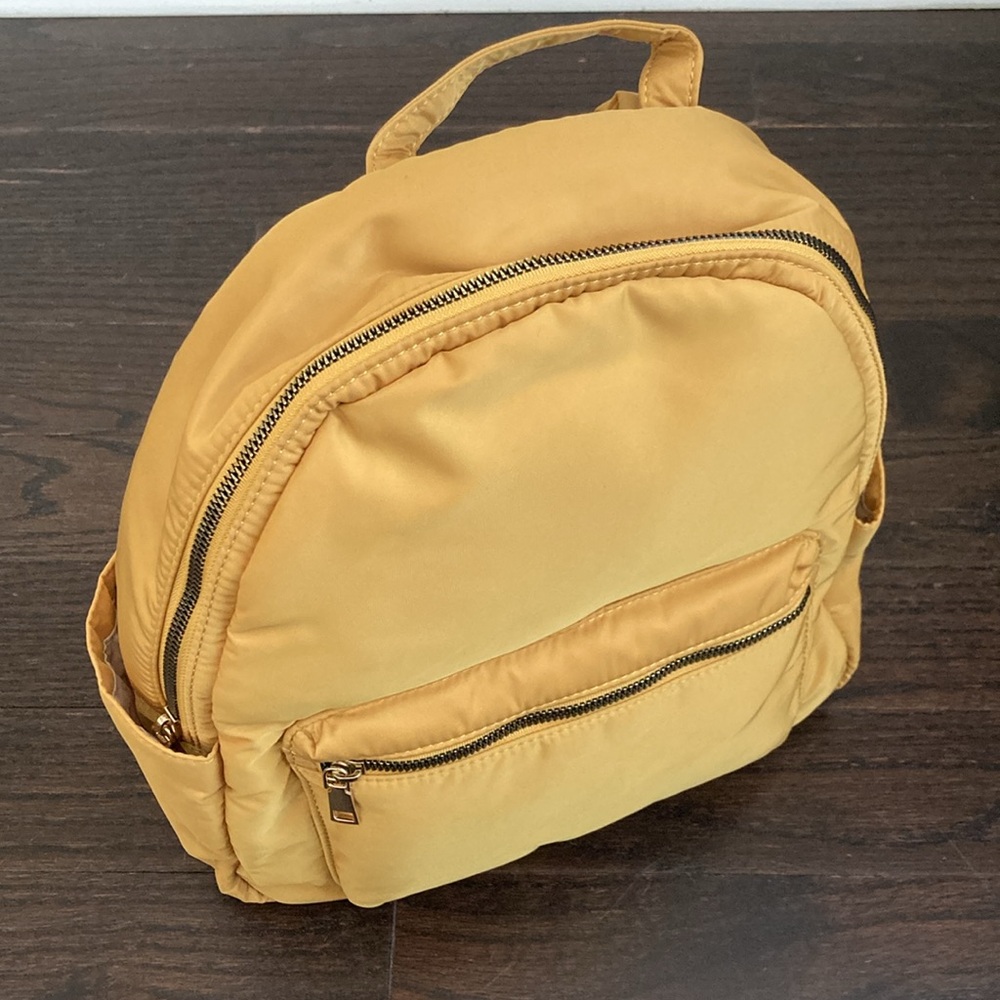 Amazon Essentials Yellow Backpack - Picture 6 of 9